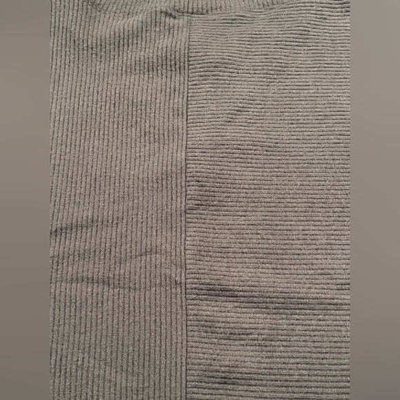 PST Cozy Mixed Ribbed Sweater Sample - Picture 12 of 15